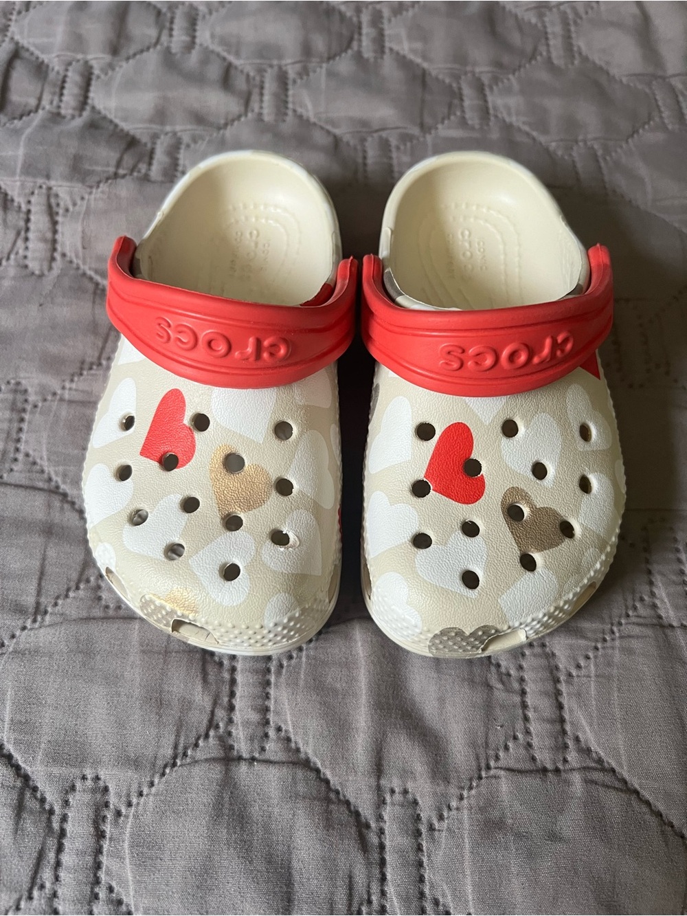 CROCS C7 Cream Clog Sandals